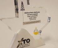 2-thumbnail-xto-energy-oil-deal-toy-drop-lucite-derrick-texas-base